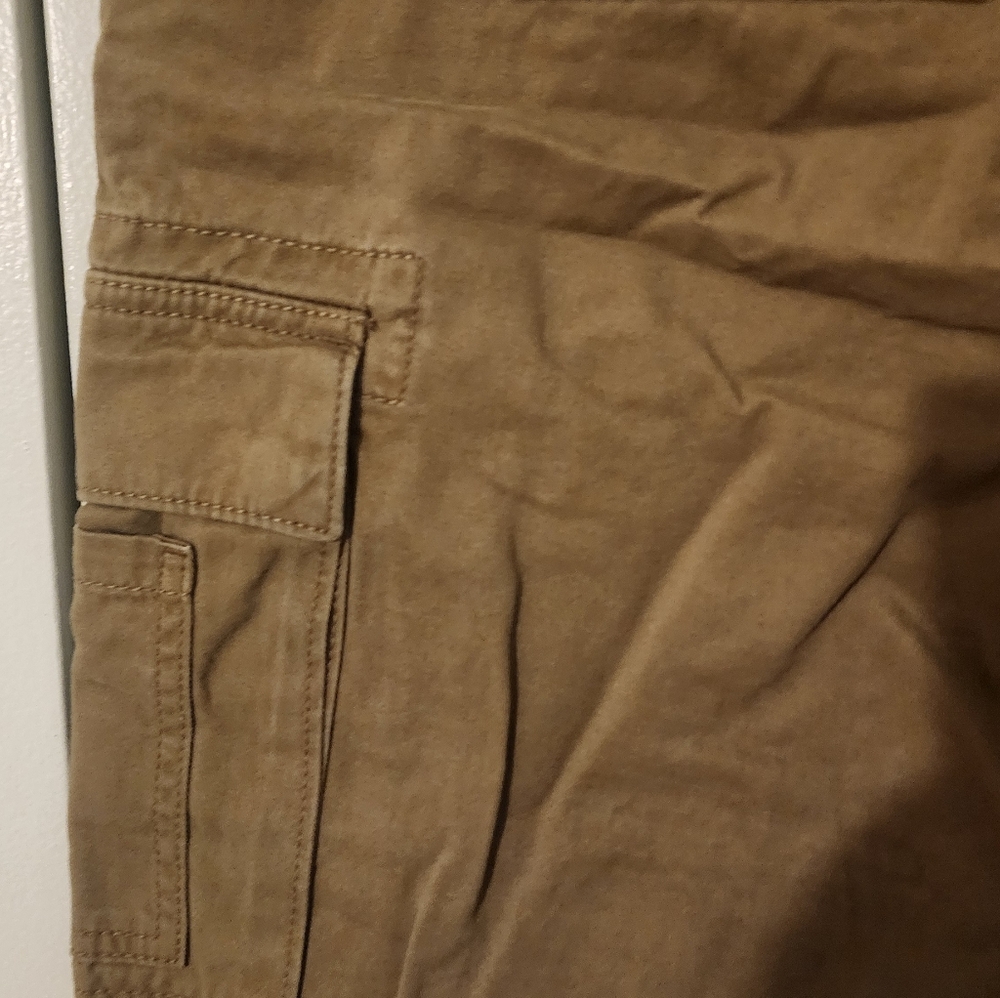 American Rag Brown Cargo Shorts - Picture 4 of 4